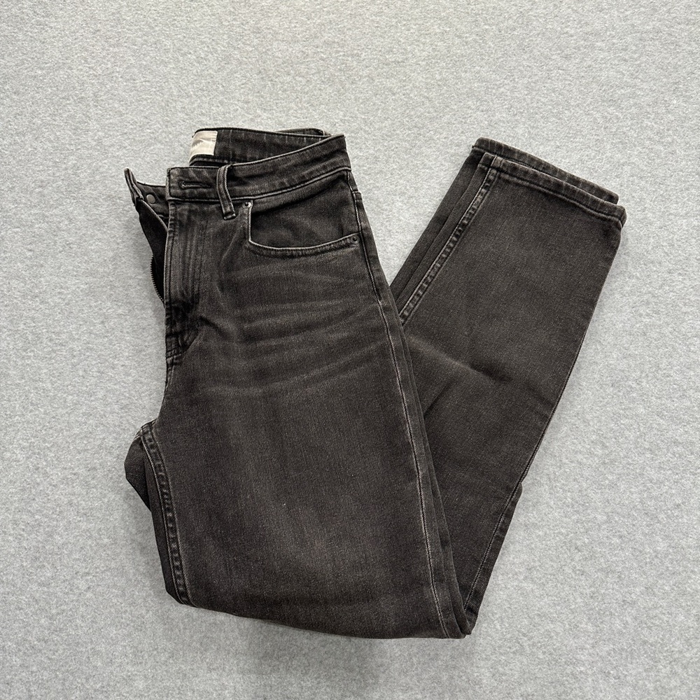 Everlane The Curvy Cheeky Jean